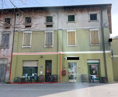 negozio in vendita a Portogruaro in zona Lugugnana