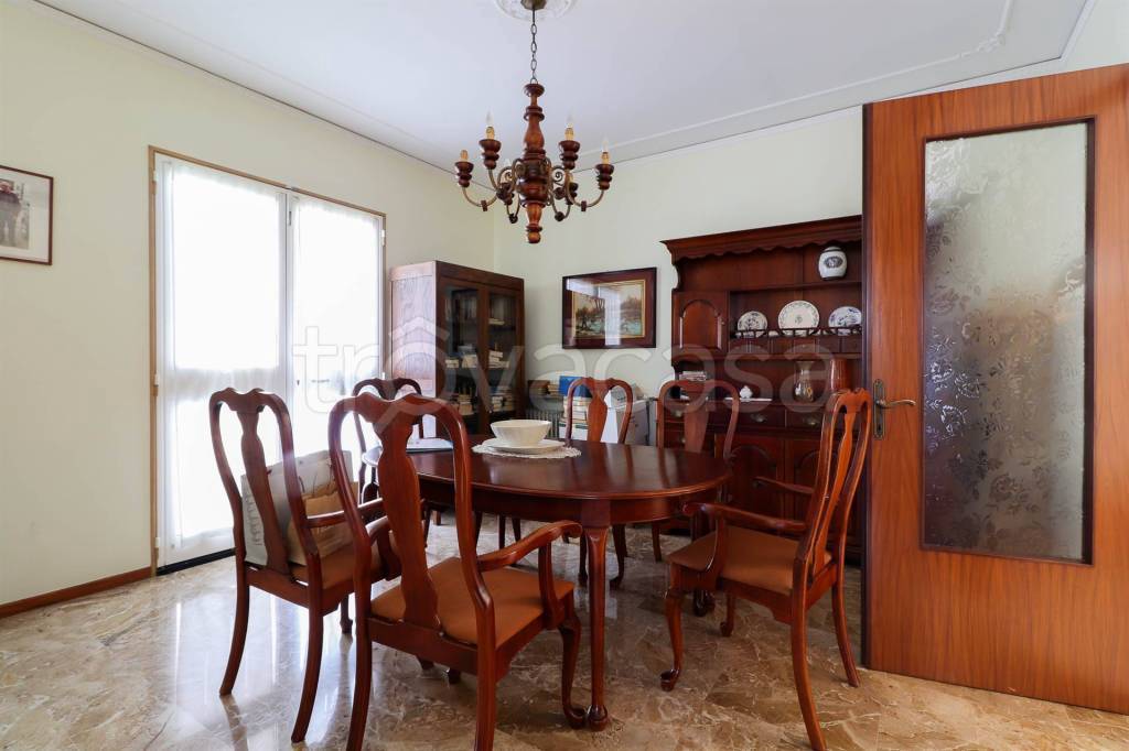 casa indipendente in vendita a Portogruaro in zona Portovecchio