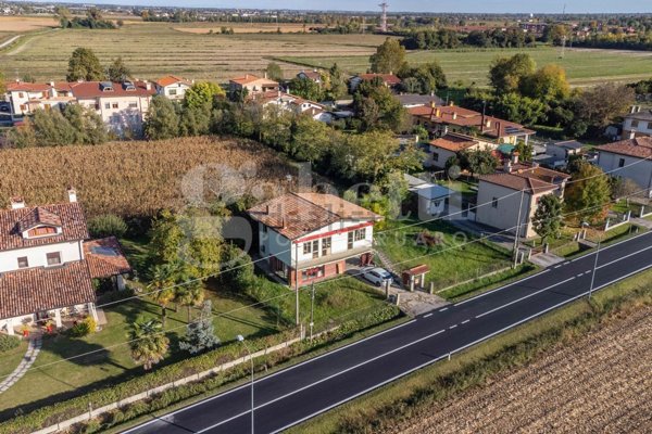 casa indipendente in vendita a Portogruaro