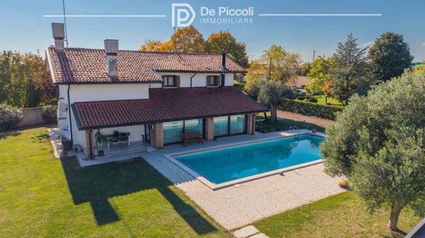 casa indipendente in vendita a Portogruaro in zona Summaga