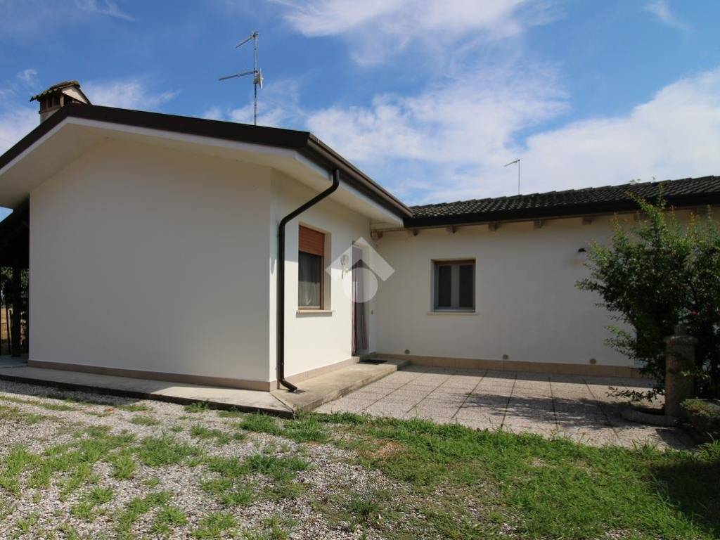 casa indipendente in vendita a Portogruaro