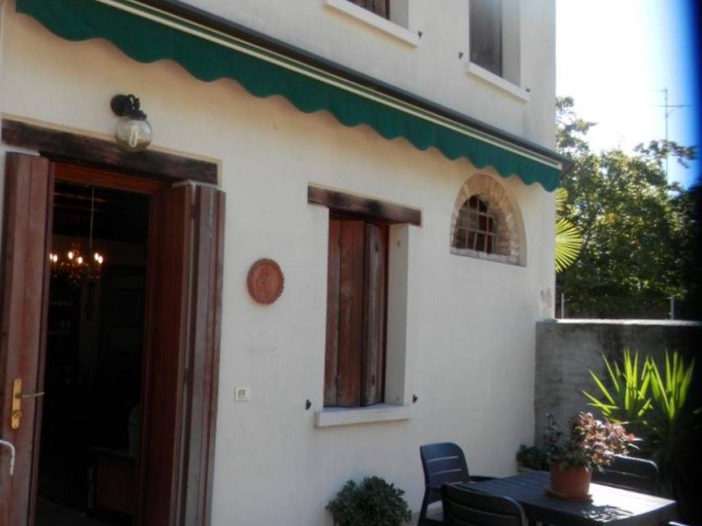 casa indipendente in vendita a Portogruaro