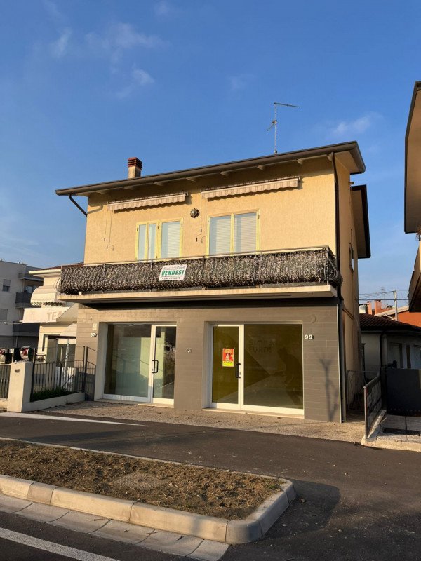 casa indipendente in vendita a Portogruaro