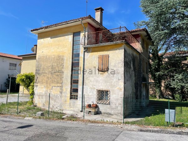 casa indipendente in vendita a Portogruaro