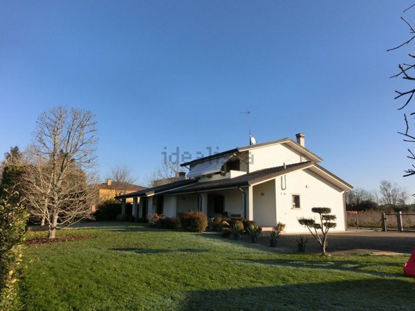 casa indipendente in vendita a Portogruaro in zona Lugugnana