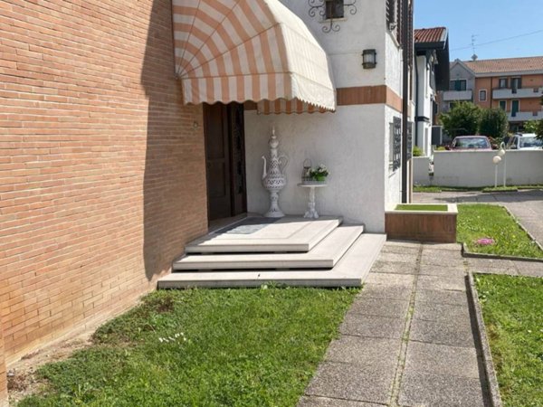 casa indipendente in vendita a Portogruaro