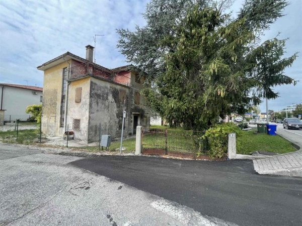 casa indipendente in vendita a Portogruaro