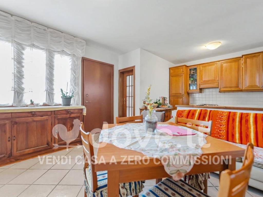 casa indipendente in vendita a Portogruaro in zona Mazzolada