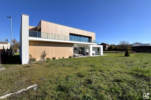 casa indipendente in vendita a Portogruaro in zona Summaga