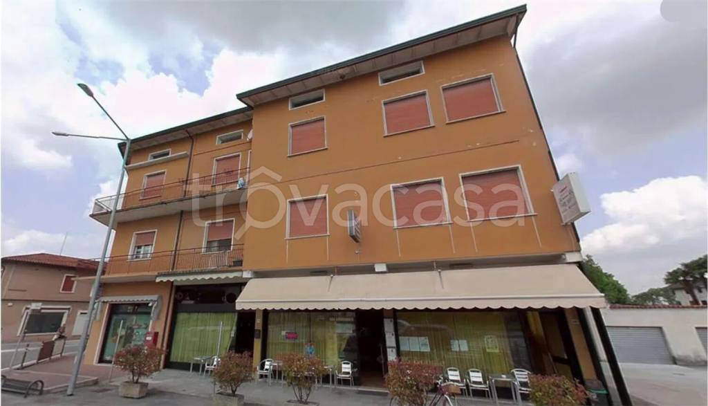 appartamento in vendita a Portogruaro in zona Lugugnana
