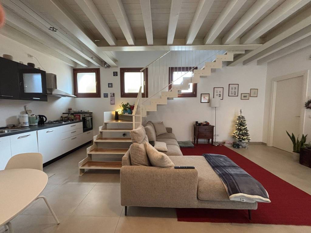 casa indipendente in vendita a Portogruaro