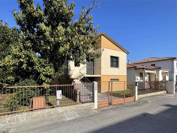 casa indipendente in vendita a Portogruaro