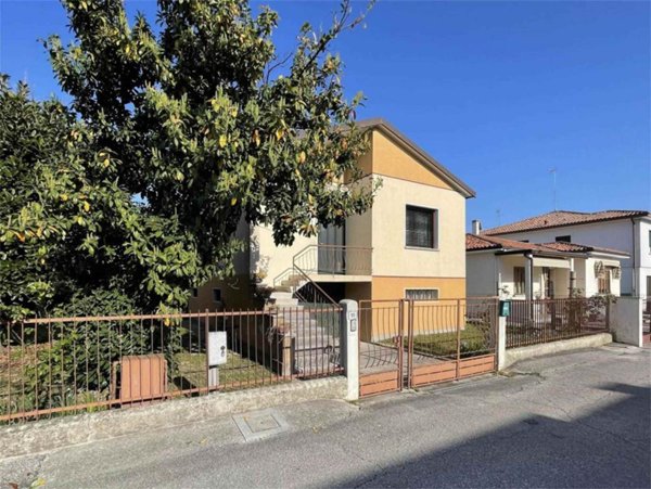 casa indipendente in vendita a Portogruaro