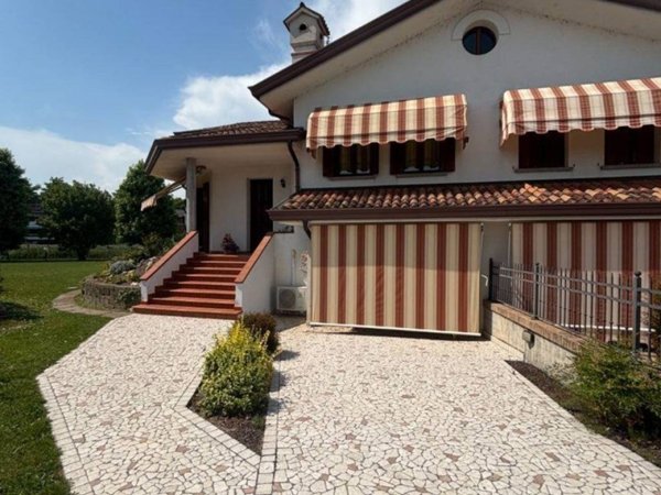casa indipendente in vendita a Portogruaro