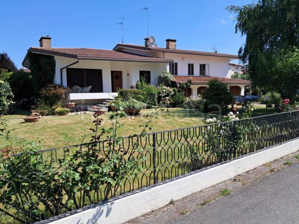 casa indipendente in vendita a Portogruaro in zona Ca' Longa