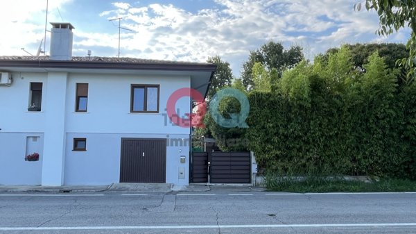 casa indipendente in vendita a Portogruaro in zona Lison