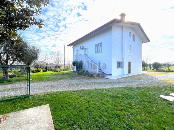 casa indipendente in vendita a Portogruaro in zona Pradipozzo