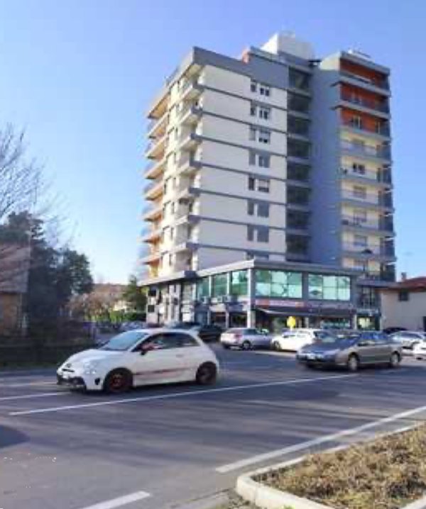 negozio in vendita a Portogruaro in zona Ca' Longa