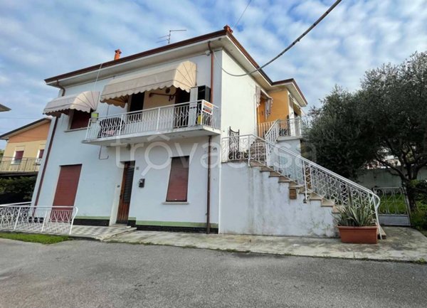 casa indipendente in vendita a Portogruaro in zona Ca' Longa