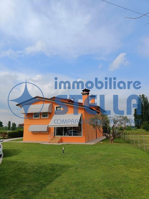 casa indipendente in vendita a Portogruaro