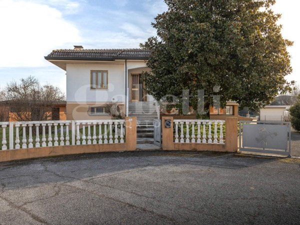 casa indipendente in vendita a Pramaggiore in zona Blessaglia