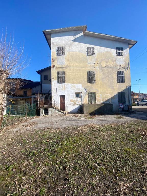 casa indipendente in vendita a Pramaggiore in zona Blessaglia