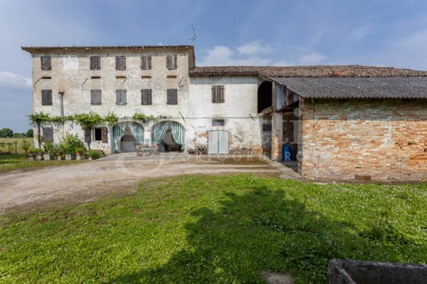 casa indipendente in vendita a Pramaggiore