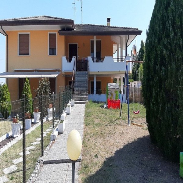 casa indipendente in vendita a Pramaggiore