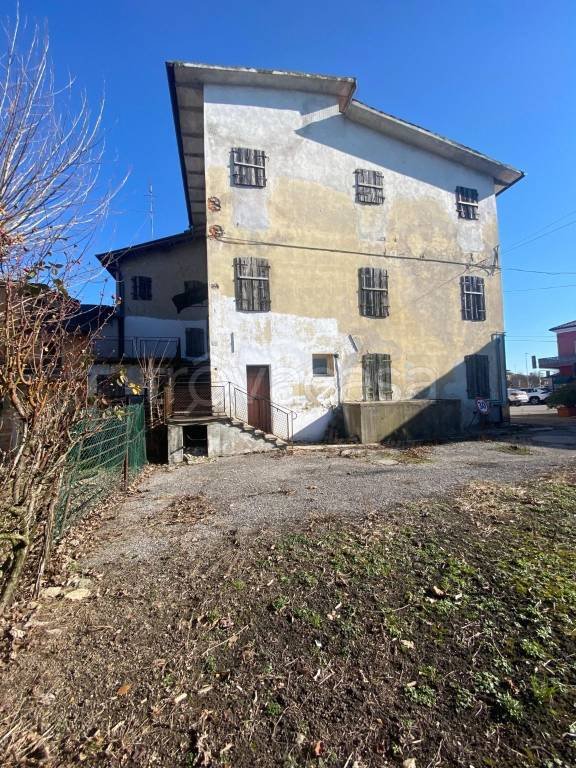 casa indipendente in vendita a Pramaggiore in zona Blessaglia