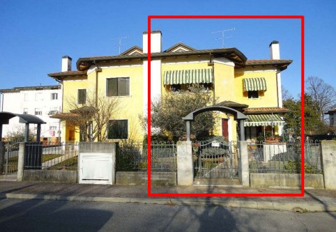 casa indipendente in vendita a Pramaggiore in zona Blessaglia