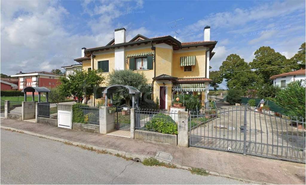 casa indipendente in vendita a Pramaggiore