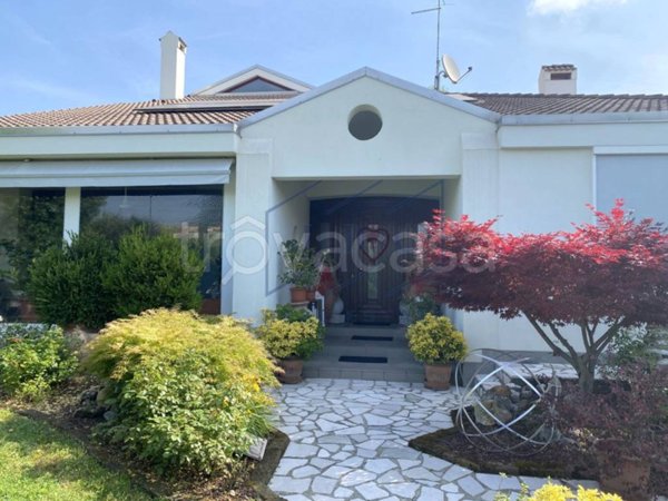 casa indipendente in vendita a Pramaggiore in zona Blessaglia