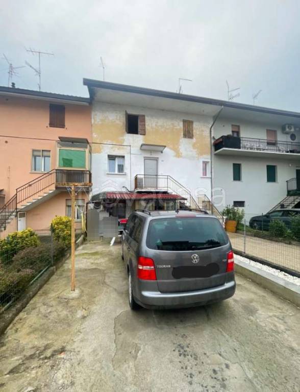 casa indipendente in vendita a Pramaggiore