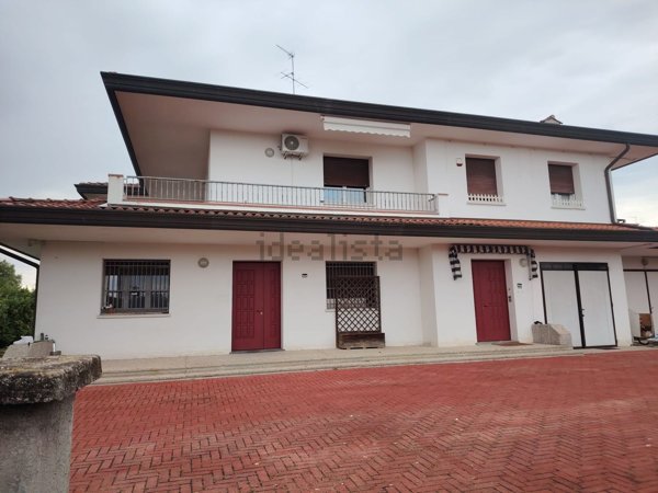 casa indipendente in vendita a Pramaggiore