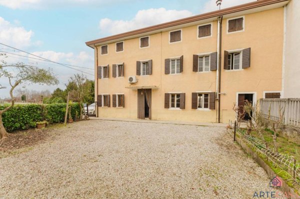 casa indipendente in vendita a Pramaggiore
