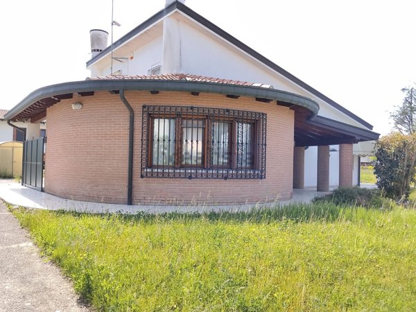 casa indipendente in vendita a Pramaggiore