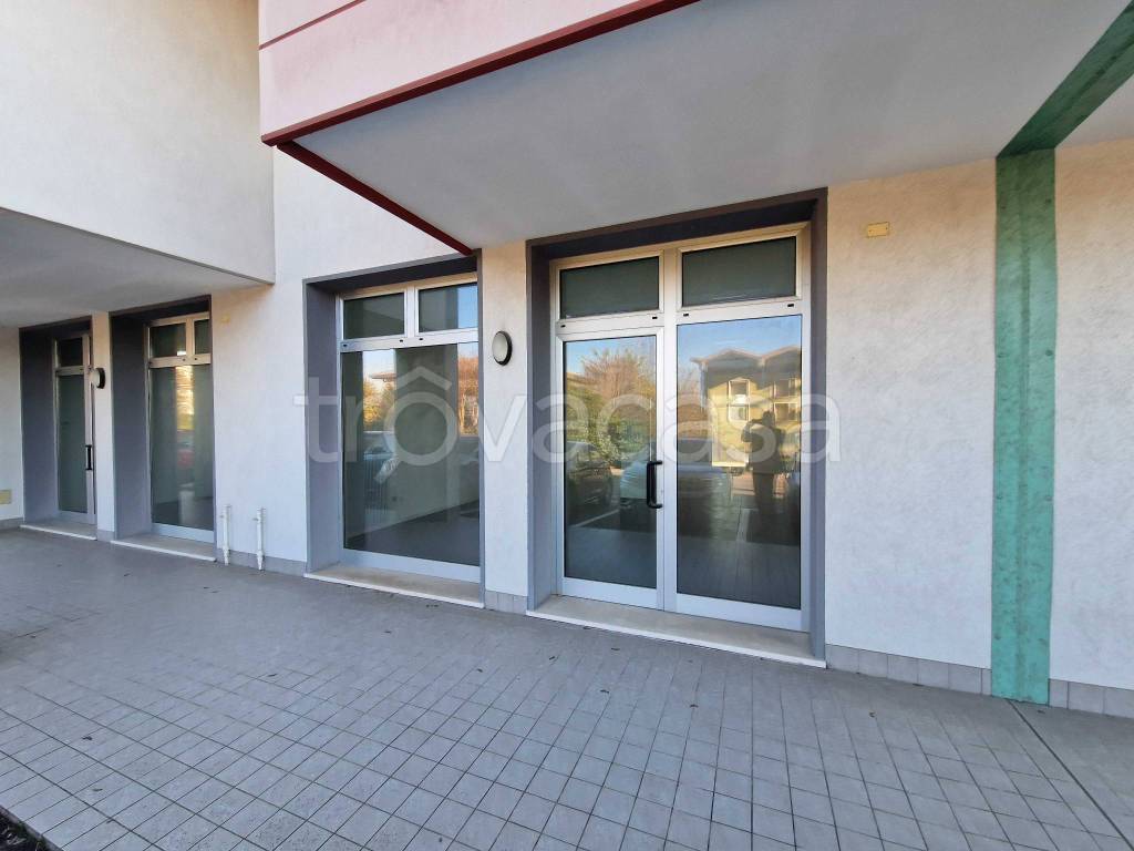 negozio in vendita a Quarto d'Altino in zona San Michele Vecchio