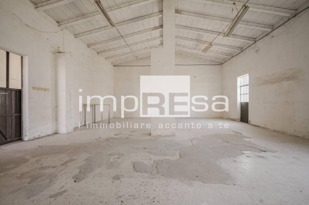 locale commerciale in vendita a Quarto d'Altino in zona Altino