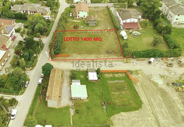 terreno edificabile in vendita a Quarto d'Altino