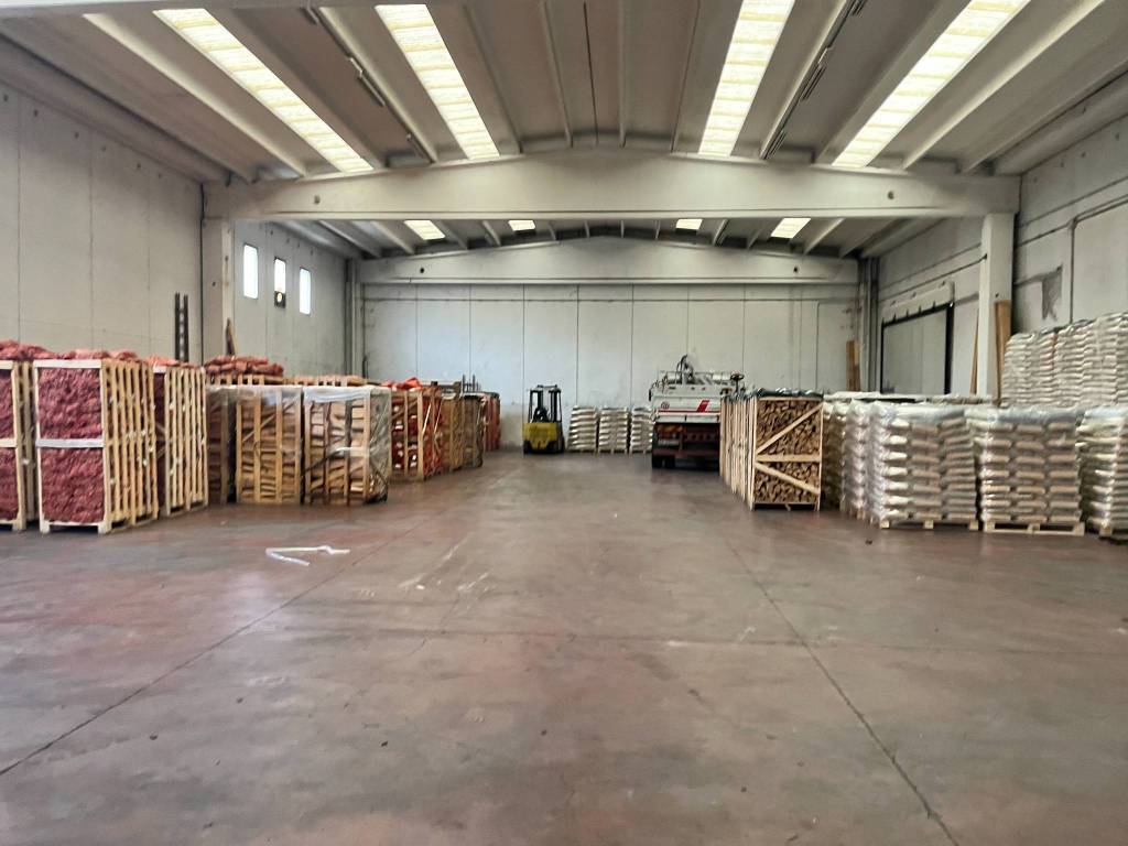 negozio in vendita a Quarto d'Altino in zona San Michele Vecchio