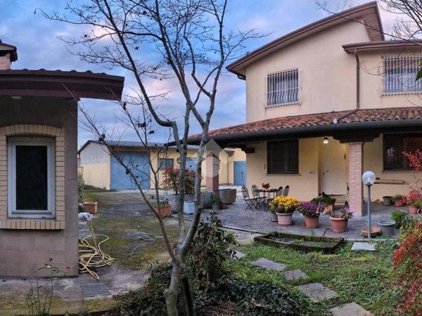 casa indipendente in vendita a Quarto d'Altino in zona Le Crete