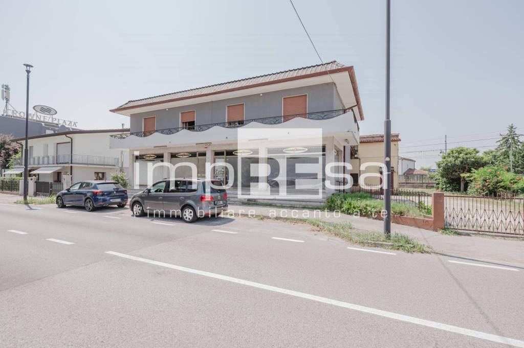negozio in vendita a Quarto d'Altino in zona Altino