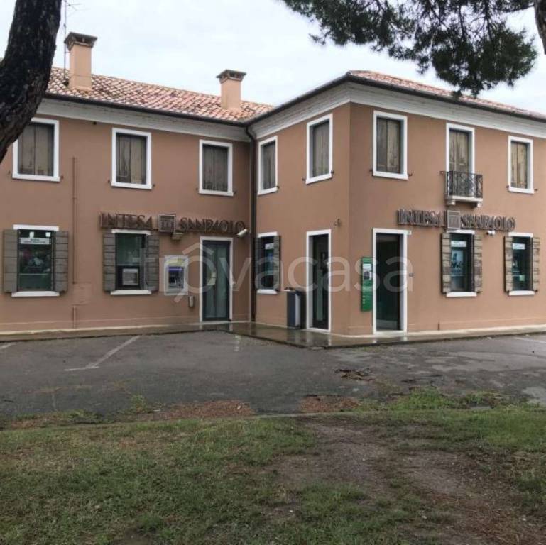 negozio in vendita a Quarto d'Altino in zona Altino
