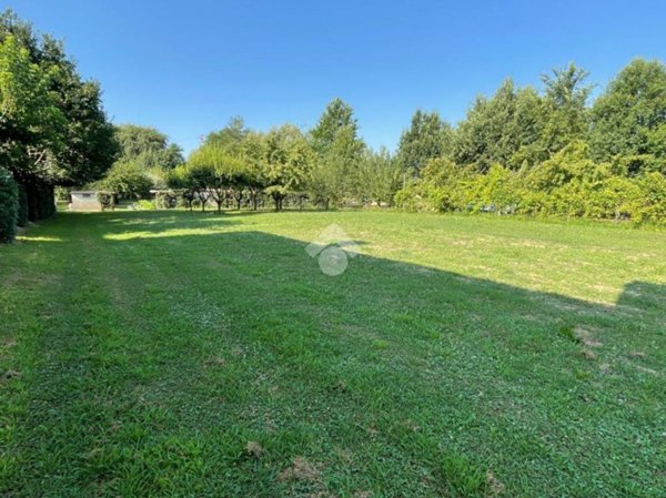 terreno edificabile in vendita a Quarto d'Altino in zona Altino