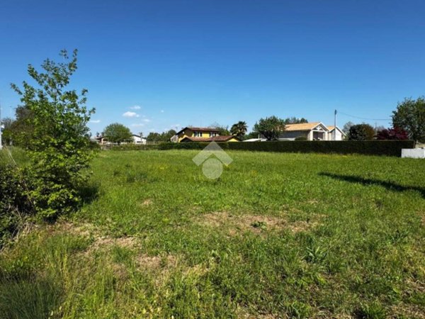 terreno edificabile in vendita a Quarto d'Altino