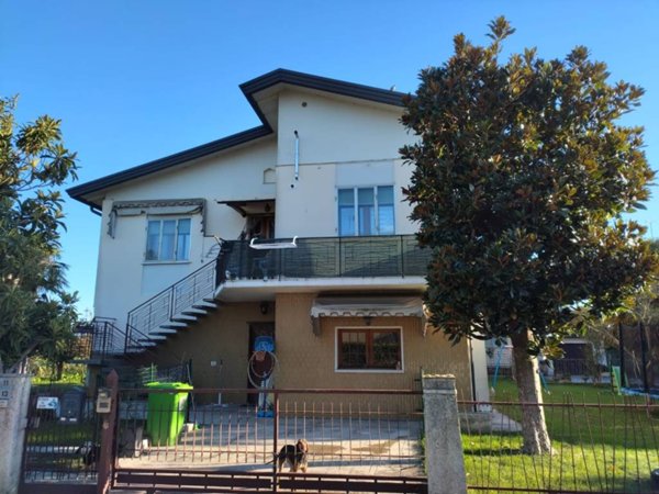 casa indipendente in vendita a Quarto d'Altino in zona Porte Grandi