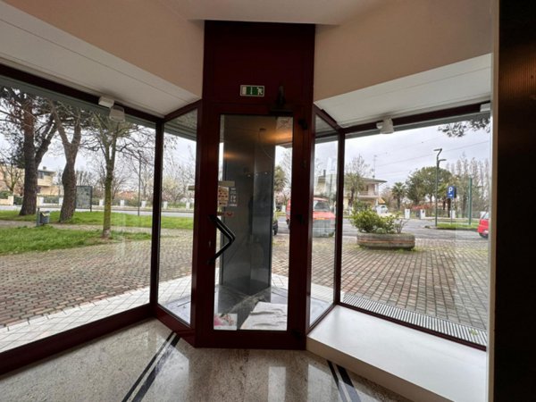 negozio in vendita a Salzano in zona Robegano