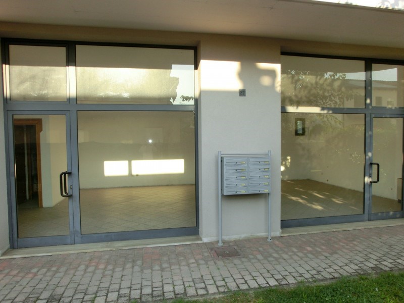 negozio in vendita a Salzano