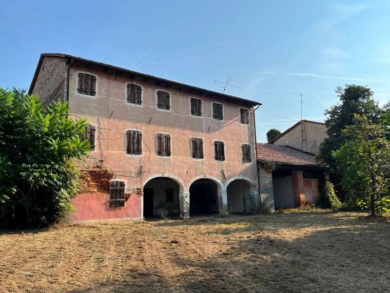 intera palazzina in vendita a Salzano in zona Robegano