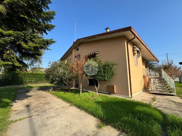 casa indipendente in vendita a Salzano